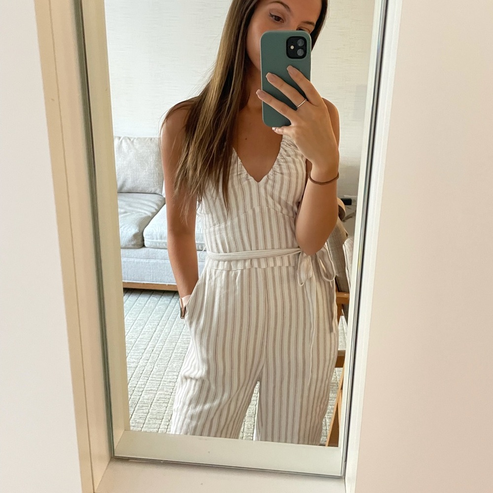 Abercrombie & Fitch Halter Crossback Jumpsuit - XS